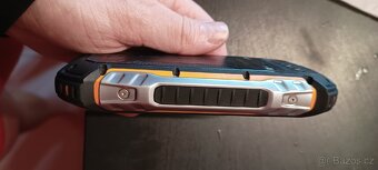Odolný Mobilní telefon Hammer - 4