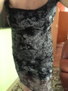 Krásné dámské společenské šaty velikost M/ L - 4