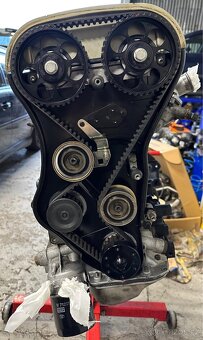 Prodám motor Opel 2.0 16V C20XE 110kw 150 koní - 4
