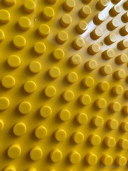 Žlutá podložka/deska kompatibilní s Lego Duplo - 4