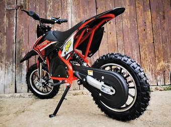 Dětská elektrická motorka RENEGADE 50, až 24km/hod - 4