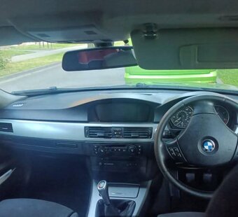 BMW E90 320D M47 dily - 4