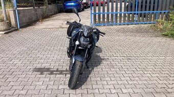 BMW F900R - 4