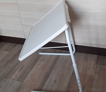 Stolek univerzální - 4