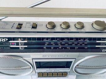 Radiomagnetofon Sharp GF 4343, rozhodně k 1984 - 4