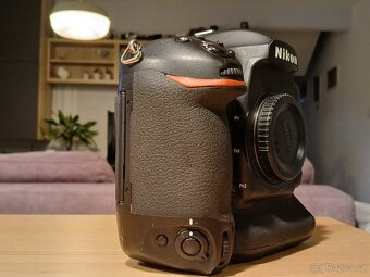 Nikon D5 - 4