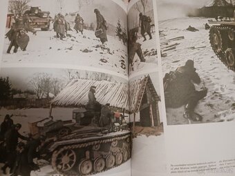 Kniha Druhá světová válka v obrazech - 4