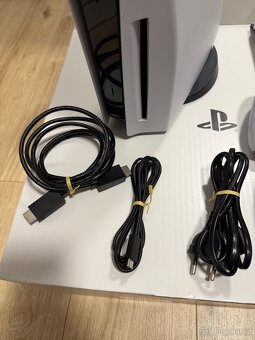 PlayStation 5 plus příslušenství - 4