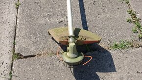 Křovinořez Oleo- Mac - 4