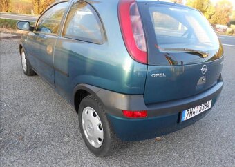 Opel Corsa 1,0 12V Club benzín - 4