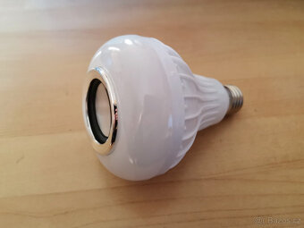 RGB žárovka s Bluetooth reproduktorem a dálkovým ovládáním - 4