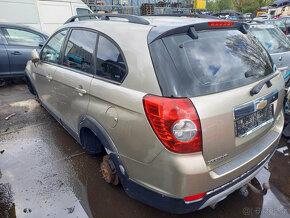 Chevrolet Captiva 2.0 ( Z20S ) 110kW r.2007 šedá - 4