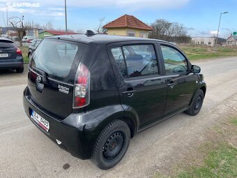 Daihatsu Sirion, 1.3i - 4