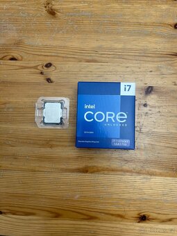 Intel i7 13700KF 16/24 Jader //5.4GHz// Socket 1700 //Záruka - 4