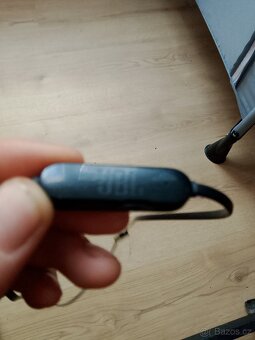 Sluchátka Jbl - 4