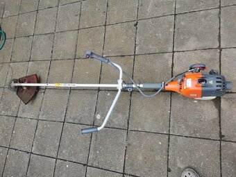 Krovinorez Oleo-Mac Sparta 250 T - 4