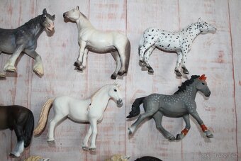 Figurky koní Schleich 1 - 4