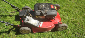 Prodám benzínovou sekačku s pojezdem - 4