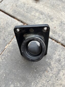 Příruba karburátoru Husqvarna CR,WR,WRE - 4