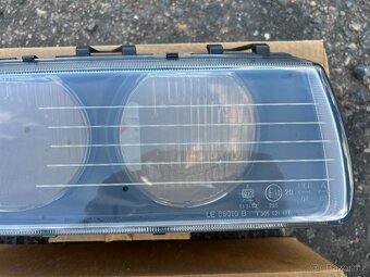BMW E36 přední skla světel BOSCH 1387884 NOVÉ - 4