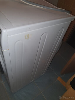 Hotpoint Ariston WMD722B - 4