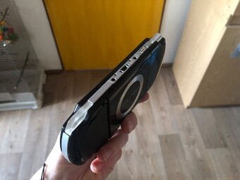 Sony PSP 2000 - 4