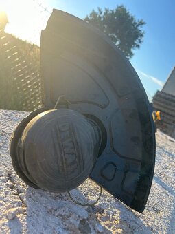 DeWalt DCM561PBS - 4