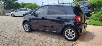 Smart Forfour 1.0 52kW PASSION 5 dvěří - 4