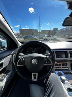 Jaguar XF 2,2D 140kw Automat - 4