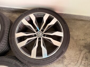 Kola VW Tiguan R Line. 20’. - 4