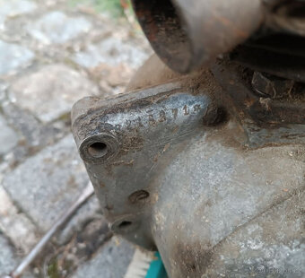 Motor ČZ 125T - 4
