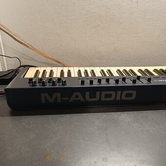 M-AUDIO OXYGEN 49, PRVNÍ GENERACE - 4