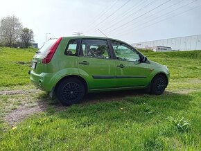 Ford Fiesta 1,4 původ ČR,po prvním majiteli - 4