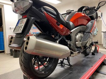 BMW K1600GT – špičkově udržovaný motocykl, najeto 28200 km - 4