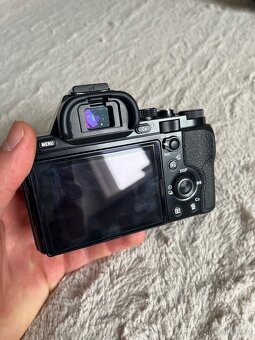 Sony A7 tělo - 4