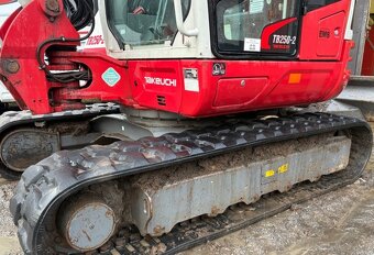 Rypadlo Takeuchi TB 250-2 - 4