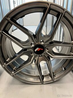 Japan Racing JR25 R18 5x100 Hyper Black - 4