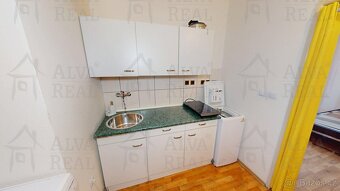 Dlouhodobý pronájem bytu 1+1, 31 m², ul. Smetanova, centr... - 4