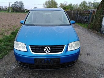 VW TOURAN 2,0 TDi ZA 49000 KČ S TAŽNÝM - 4