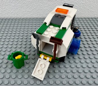 LEGO City 60249 - Čistící vůz - 4