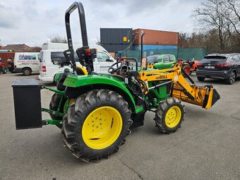 Malotraktor John Deere 3036E s čelním nakladačem - 4