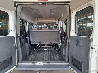 Minibus - 4