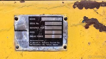 Komatsu PC10N-7 bagr - pásy - 4
