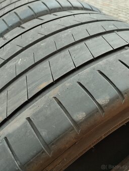 Kumho 295/35 R20 DOT3017 - 4