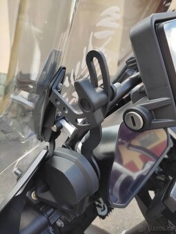 Antivibrační výztuha plexi štítu pro BMW R 1250 GS/A - 4