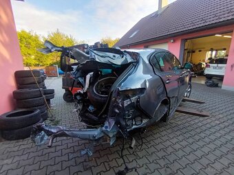 ALFA ROMEO STELVIO 2.2JTD 154KW 4X4 -DÍLY Z VOZU - 4