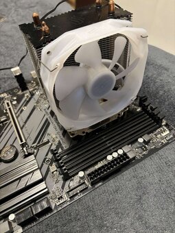 Prodám procesor základní desku a chladič - 4