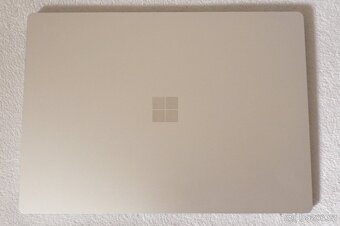 Microsoft Surface Laptop 3 15" 8GB RAM / 256GB - 4