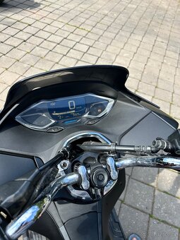 Honda pcx 125ccm - 4