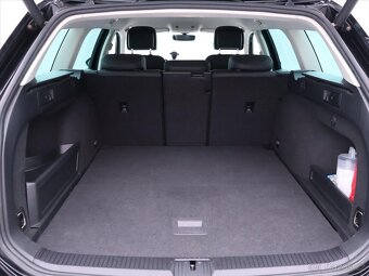 Volkswagen Passat 2,0 TDI 176kW 4M DSG Highline (2018) - 4